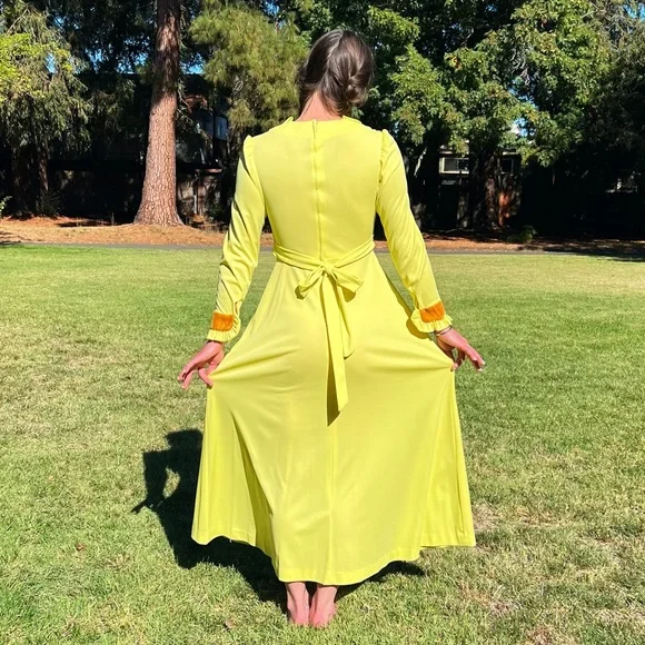 1970s Buttercup Poly & Velveteen Maxi Dress - Picture 5 of 8